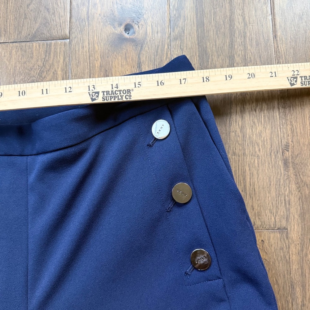 DKNY Sailor Pants Womens 14 Navy Blue Excellent Wide Leg Cropped Logo Button - Picture 2 of 7